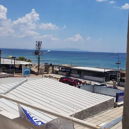 Sarimsakli Rio Karsisi Denize 0 Ayvalı
